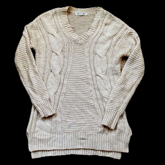 Pink Rose Sweaters - Pink Rose Women Cable Knit Pullover Sweater V-Neck Size Medium Beige Wool